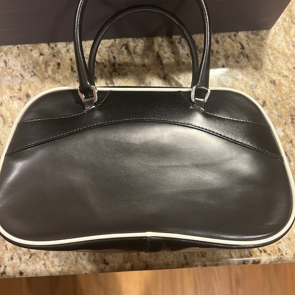 Prada Bag - Picture 5 of 10